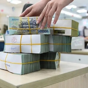 Tin tức kinh tế ngày 31/5: Thêm 2 ngân hàng tăng lãi suất
