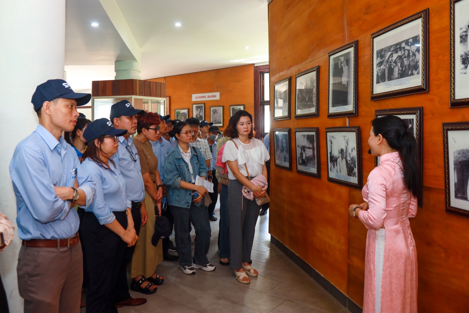 Hành trình về nguồn tại các “địa chỉ đỏ” của Lớp bồi dưỡng nhận thức về Đảng năm 2024 khu vực Quảng Ngãi