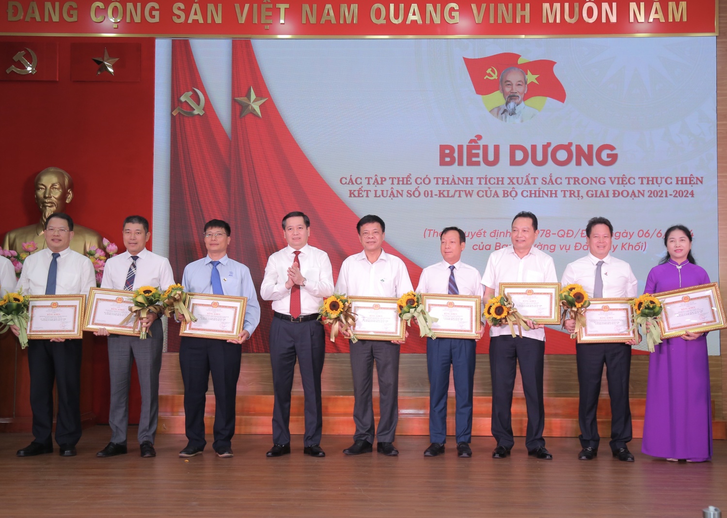 Đảng ủy Khối Doanh nghiệp Trung ương sơ kết 3 năm thực hiện Kết luận số 01-KL/TW