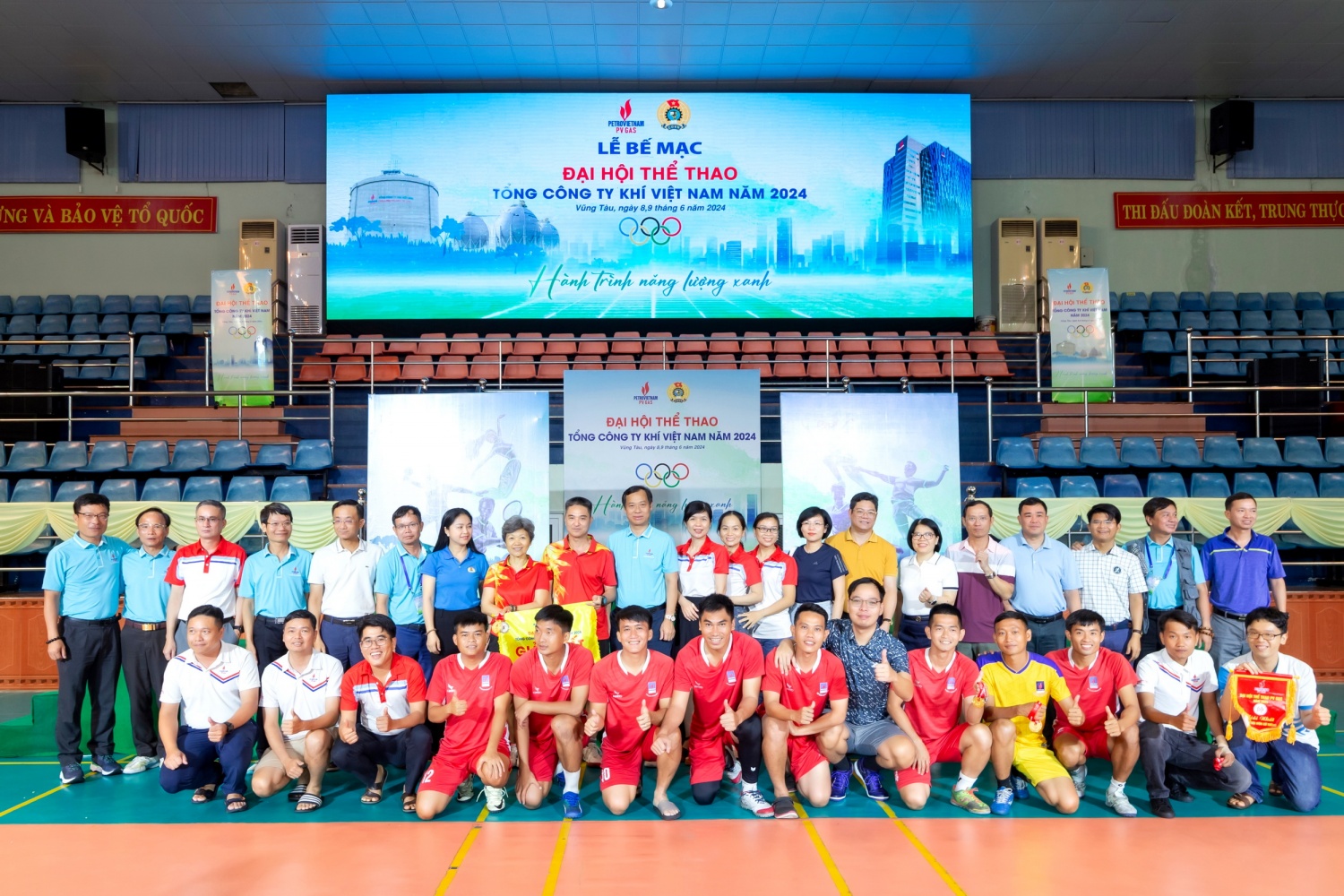 1. chuc mung doi HCV