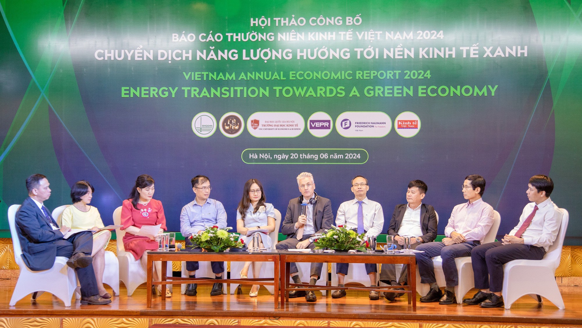 Chuyển dịch năng lượng hướng tới nền kinh tế xanh- Ảnh 1.