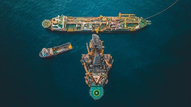 Máy bay không người lái giảm rủi ro trong kiểm tra dự án dầu khí ngoài khơi