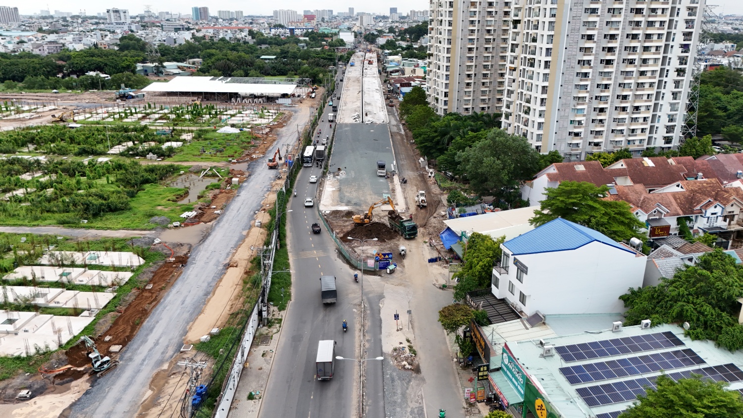 [Chùm ảnh] Cầu Nam Lý sắp hoàn thành, góp phần giải quyết kẹt xe khu Đông TP HCM