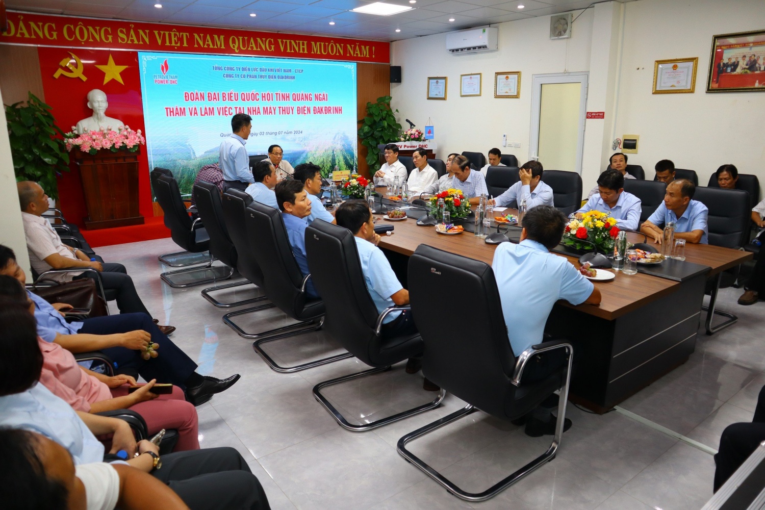 Thượng tướng Trần Quang Phương - Phó Chủ tịch Quốc hội thăm và làm việc tại Thủy điện Đakđrinh