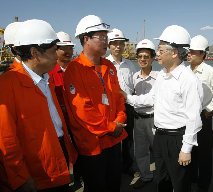 Bác Trọng - Nhà lãnh đạo của lòng dân
