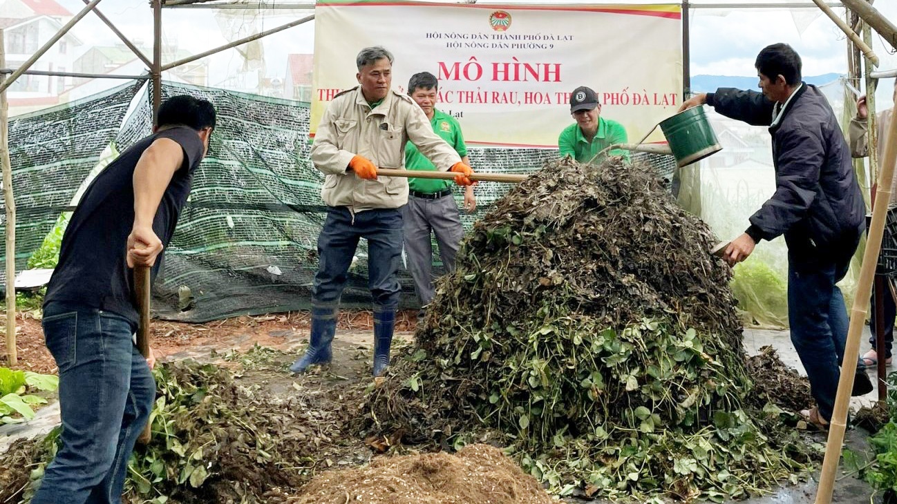 Xử lý rác thải nông nghiệp thành phân hữu cơ bảo vệ môi trường Xử lý rác thải nông nghiệp thành phân hữu cơ bảo vệ môi trường