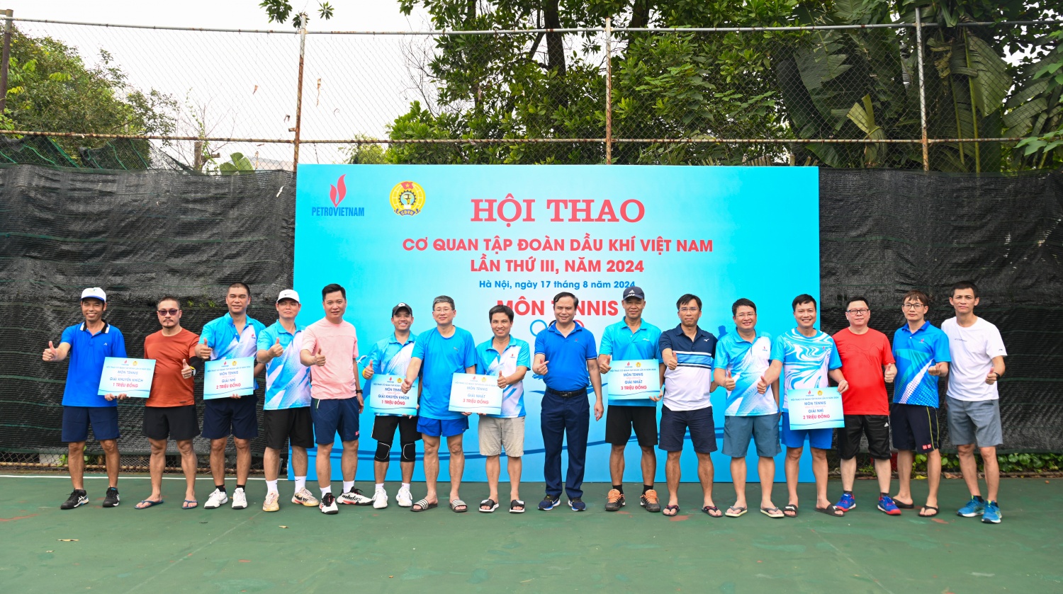 Các VĐV tranh tài tại nội dung tennis