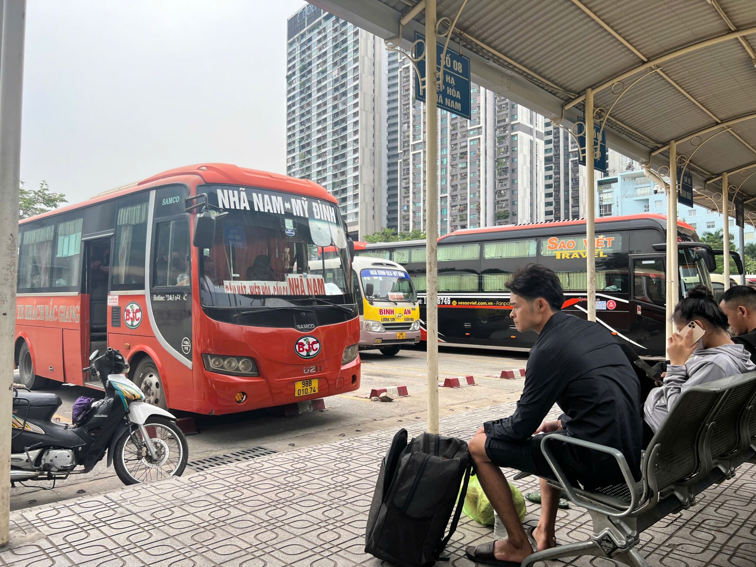 Giá vé tàu xe dịp nghỉ lễ 2/9: "Cháy" vé từ sớm dù có tăng nhẹ