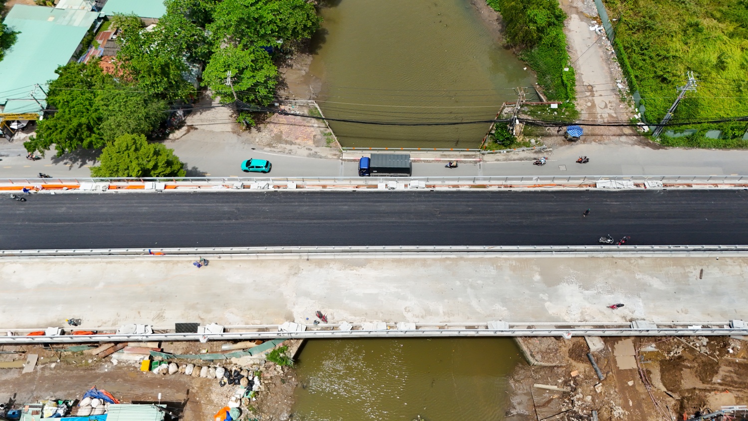 Hình ảnh cầu giải quyết kẹt xe khu Đông TP HCM trước ngày thông xe