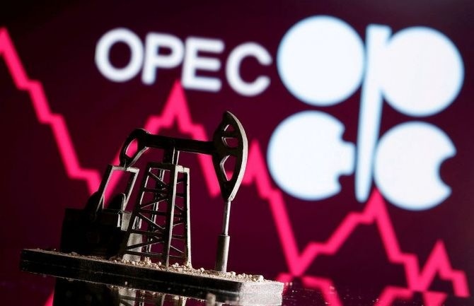 Sản lượng dầu của OPEC thấp nhất kể từ năm 2000