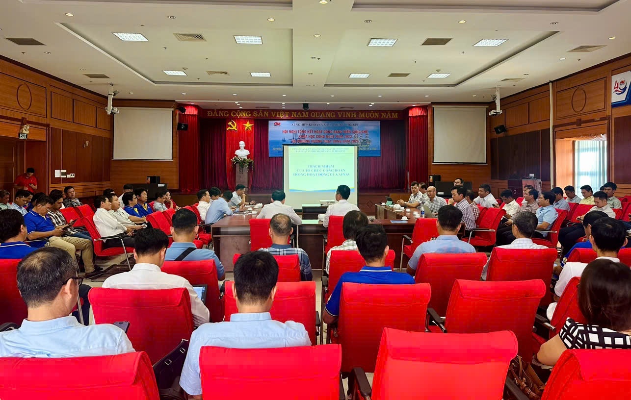Công đoàn Vietsovpetro hội thảo nâng cao hoạt động của mạng lưới ATVSV