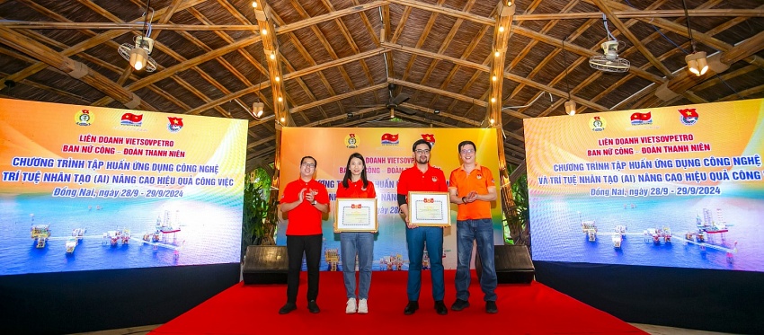 Đoàn Thanh niên và Ban Nữ công Vietsovpetro tổ chức chương trình “Một đội ngũ - Một mục tiêu”