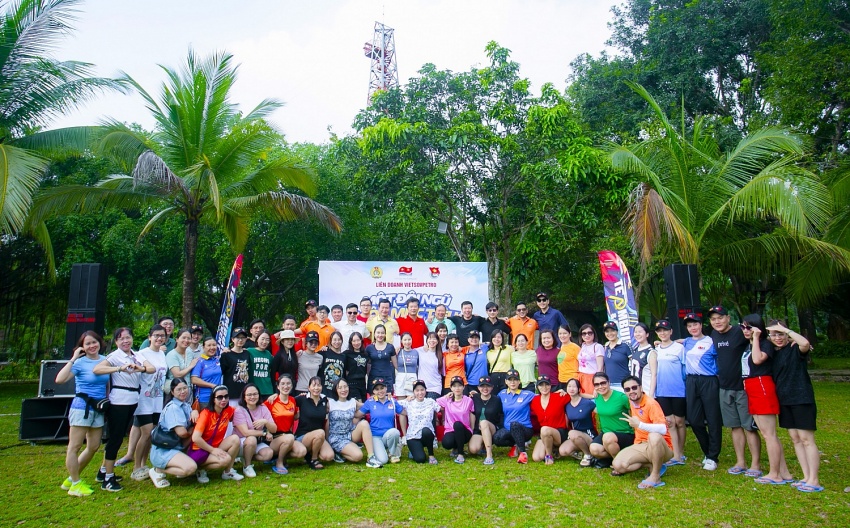 Đoàn Thanh niên và Ban Nữ công Vietsovpetro tổ chức chương trình “Một đội ngũ - Một mục tiêu”