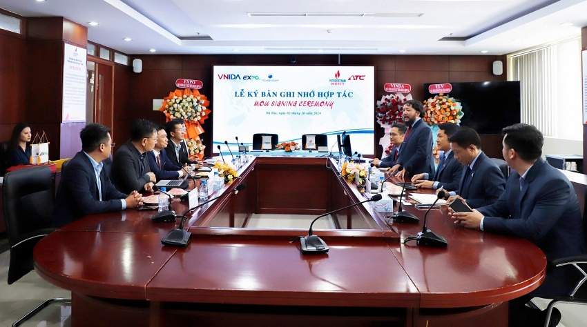 PVU Tăng cường nâng cao năng lực đào tạo, nghiên cứu và dịch vụ theo xu hướng phát triển bền vững PVU Tăng cường nâng cao năng lực đào tạo, nghiên cứu và dịch vụ theo xu hướng phát triển bền vững