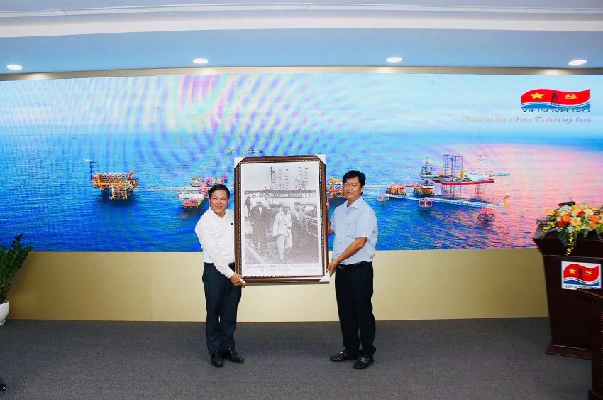 Báo cáo viên cấp tỉnh Bà Rịa - Vũng Tàu nghiên cứu thực tế tại Vietsovpetro