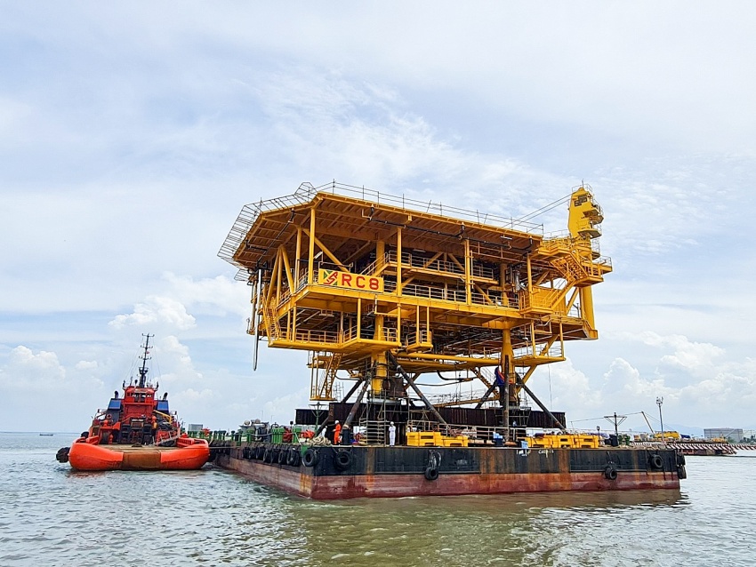 Tuổi trẻ XNXL Vietsovpetro dám nghĩ, dám làm, đổi mới sáng tạo trong công trình chế tạo và lắp đặt Topside giàn RC-8