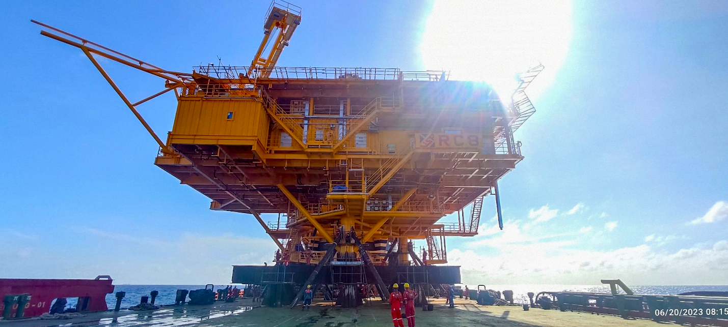 Tuổi trẻ XNXL Vietsovpetro dám nghĩ, dám làm, đổi mới sáng tạo trong công trình chế tạo và lắp đặt Topside giàn RC-8
