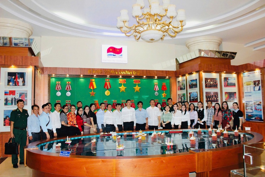 Báo cáo viên cấp tỉnh Bà Rịa - Vũng Tàu nghiên cứu thực tế tại Vietsovpetro