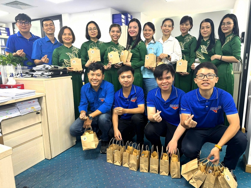 Tuổi trẻ PPS chào mừng ngày Phụ nữ Việt Nam 20/10 Tuổi trẻ PPS chào mừng ngày Phụ nữ Việt Nam 20/10