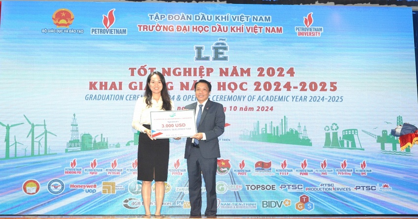 Doanh nghiệp đồng hành cùng sinh viên PVU Doanh nghiệp đồng hành cùng sinh viên PVU