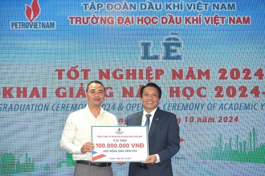 Doanh nghiệp đồng hành cùng sinh viên PVU Doanh nghiệp đồng hành cùng sinh viên PVU
