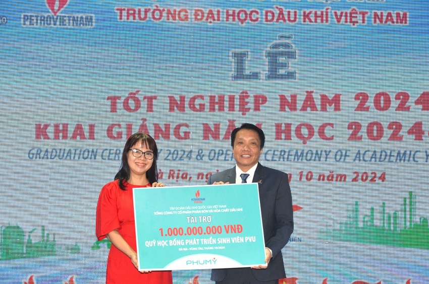 Doanh nghiệp đồng hành cùng sinh viên PVU Doanh nghiệp đồng hành cùng sinh viên PVU