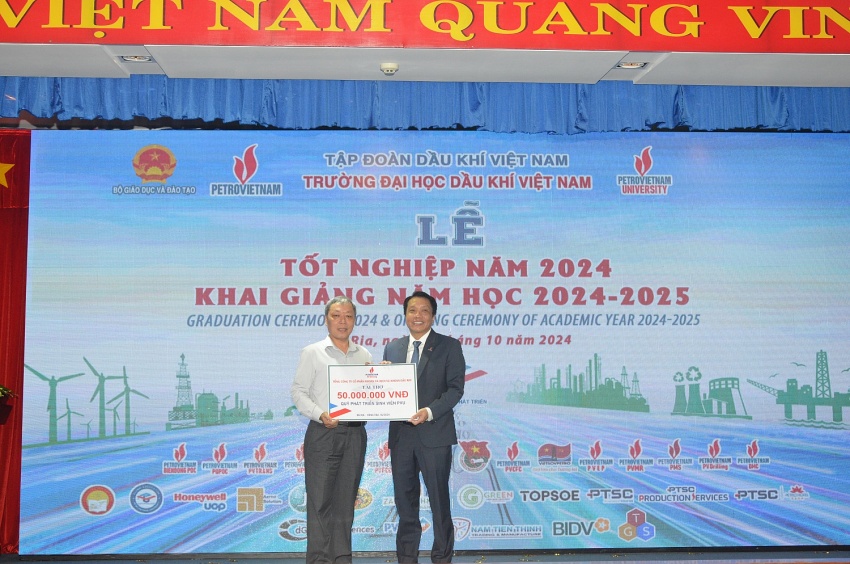 Doanh nghiệp đồng hành cùng sinh viên PVU Doanh nghiệp đồng hành cùng sinh viên PVU