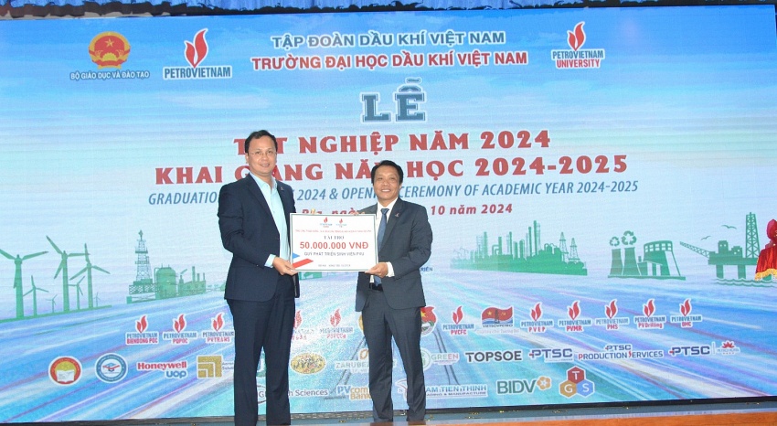 Doanh nghiệp đồng hành cùng sinh viên PVU Doanh nghiệp đồng hành cùng sinh viên PVU