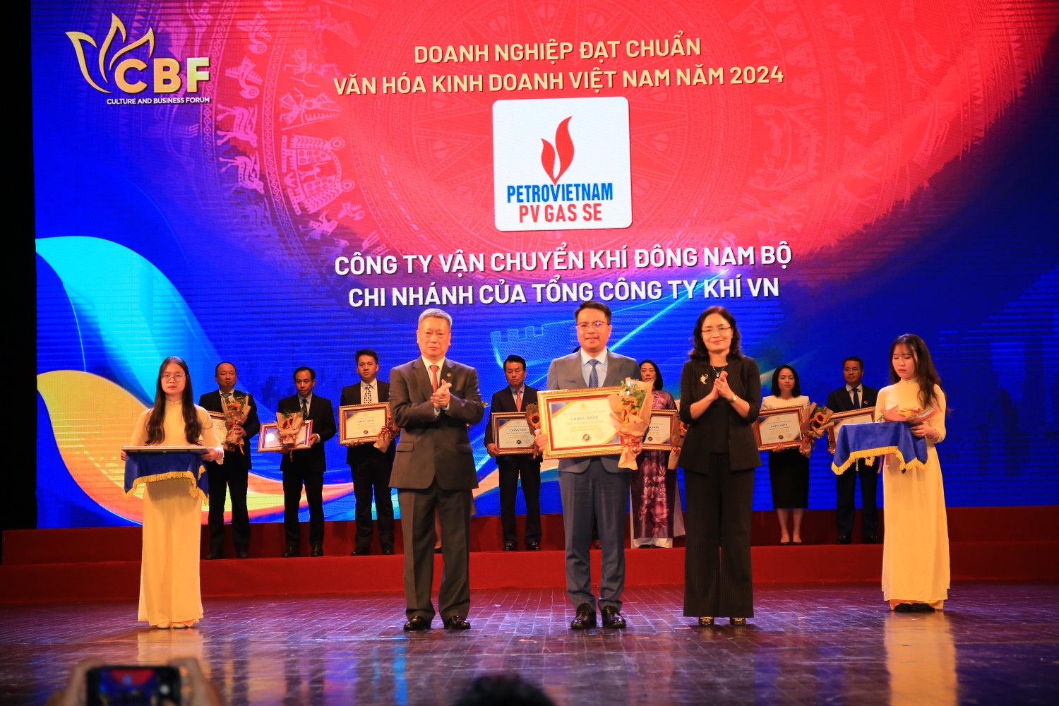 Petrovietnam có thêm 4 đơn vị đạt chuẩn văn hoá kinh doanh Việt Nam năm 2024 Petrovietnam có thêm 4 đơn vị đạt chuẩn văn hoá kinh doanh Việt Nam năm 2024