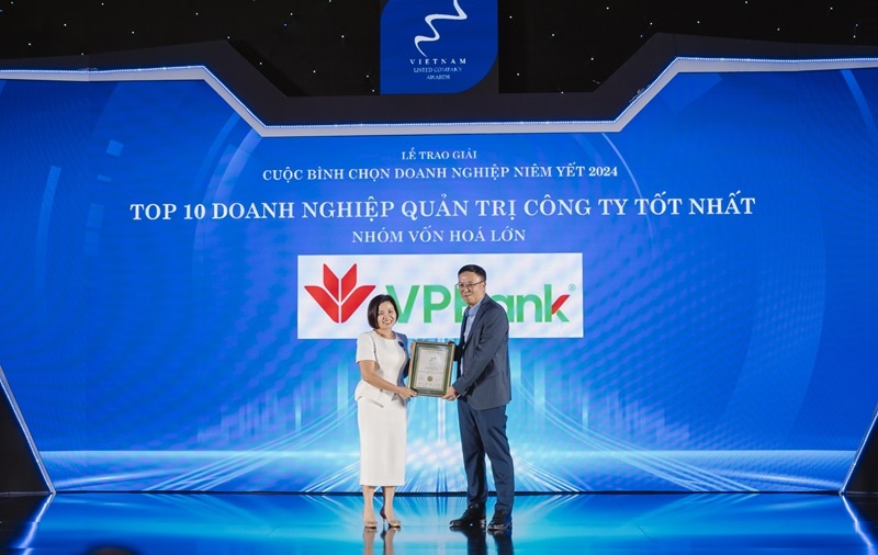 VPBank lọt Top 10 Doanh nghiệp vốn hóa lớn có Quản trị công ty tốt nhất năm 2024