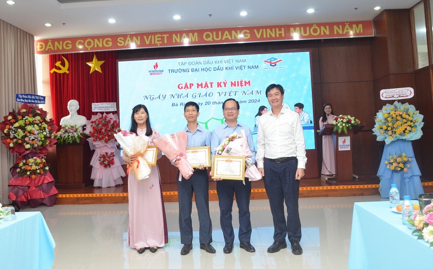 Trường Đại học Dầu khí Việt Nam tổ chức gặp mặt kỷ niệm Ngày Nhà giáo Việt Nam