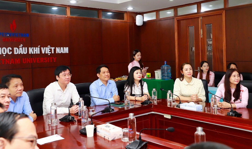 PVU tổ chức tọa đàm “Kỹ năng làm việc hiệu quả với Gen Z”