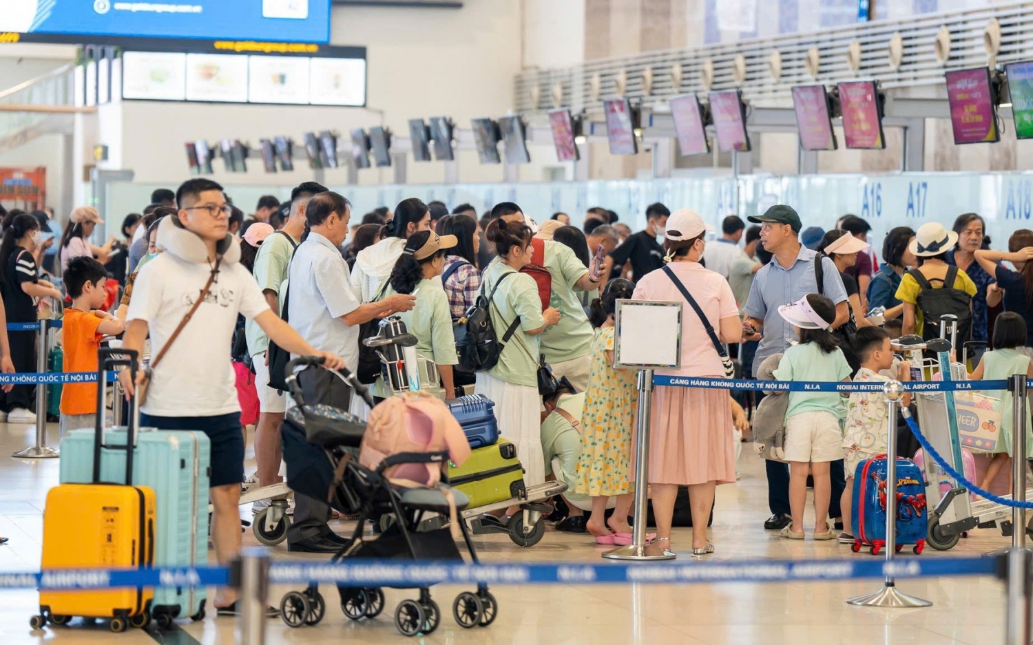 Nhiều đường bay dịp Tết Nguyên đán đã kín chỗ