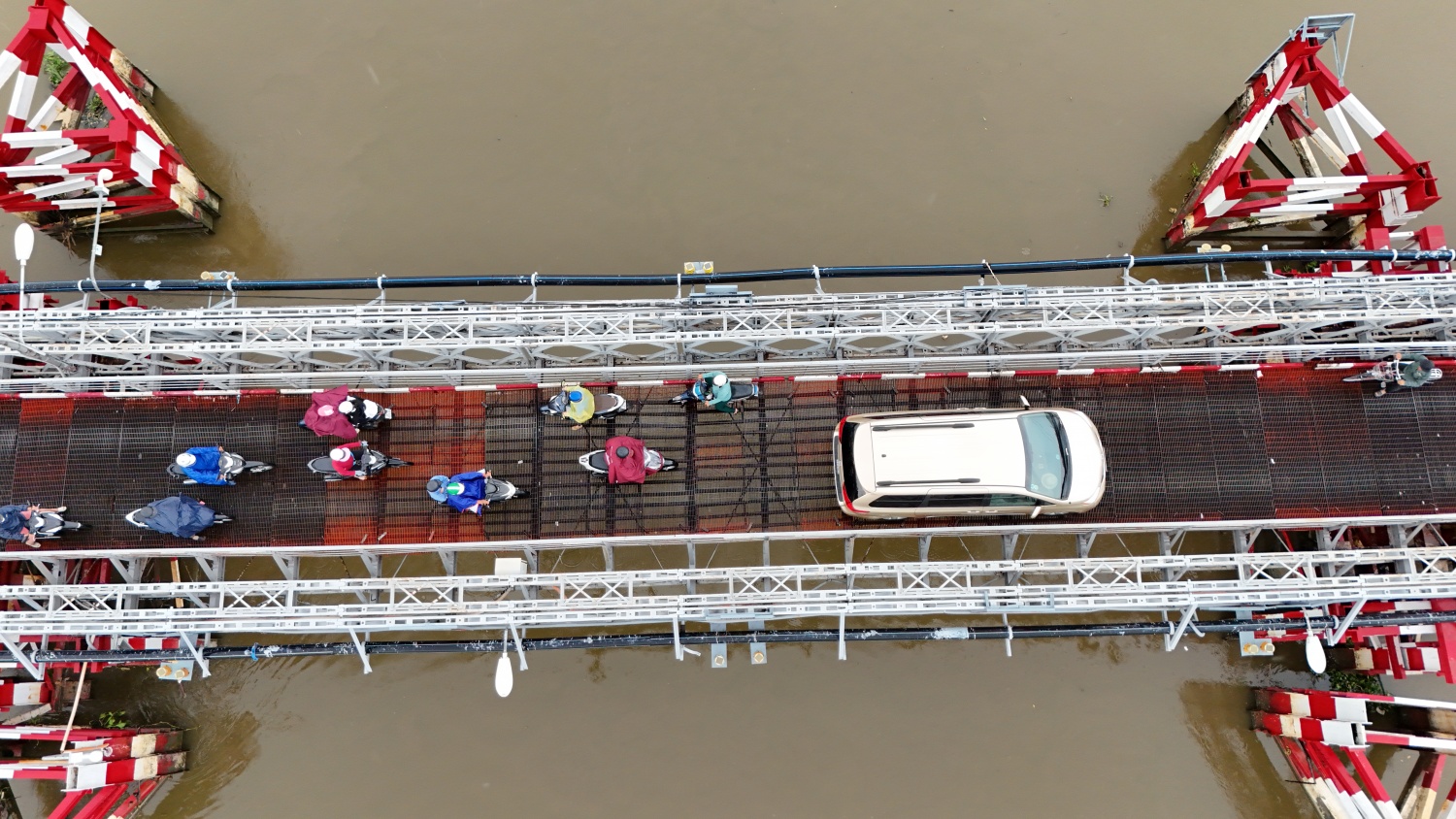 TP HCM hoàn thành, thông xe 12 gói thầu, dự án giao thông trước Tết Nguyên đán 2025