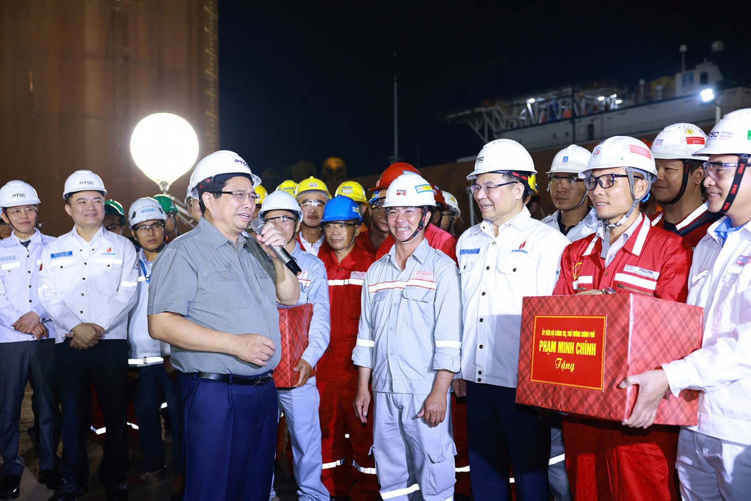 Thủ tướng Phạm Minh Chính: Petrovietnam tăng tốc, bứt phá trở thành Tập đoàn Công nghiệp - Năng lượng quốc gia Thủ tướng Phạm Minh Chính: Petrovietnam tăng tốc, bứt phá trở thành Tập đoàn Công nghiệp Năng lượng quốc gia