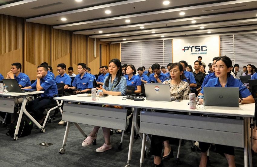 GreenEcard đạt Giải thưởng Smart City 2024 – Bước đột phá trong công nghệ danh thiếp Đoàn thanh niên PTSC , Hội thảo ứng dụng AI , nâng cao hiệu suất công việc , Đoàn Thanh niên Cơ quan Tổng công ty PTSC , Trường Đại học Dầu khí Việt Nam ,