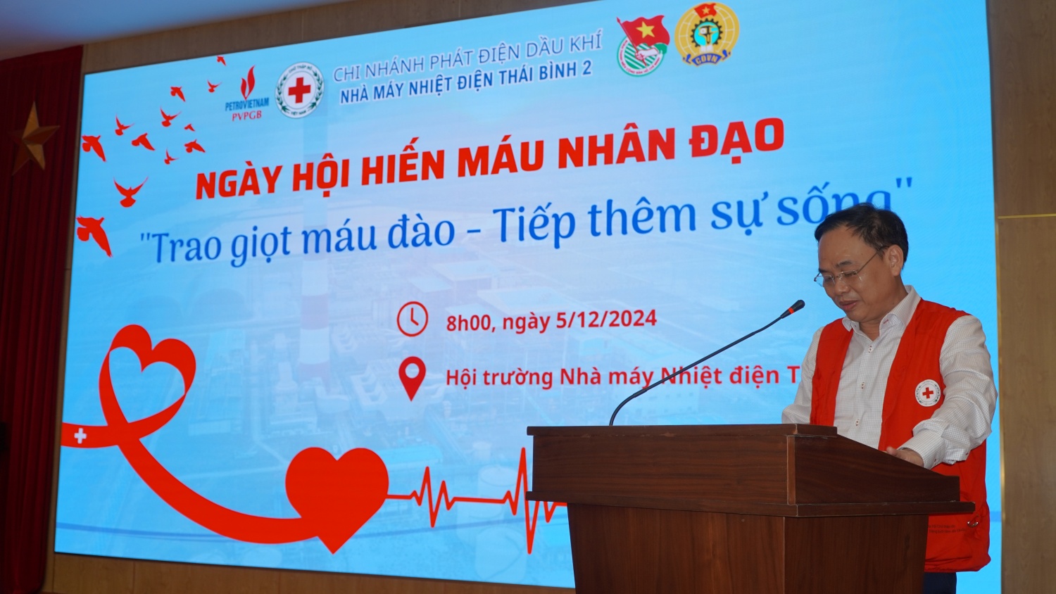 Ngày hội hiến máu nhân đạo “Trao giọt máu đào - Tiếp thêm sự sống” năm 2024 tại NMNĐ Thái Bình 2 Ngày hội hiến máu nhân đạo “Trao giọt máu đào - Tiếp thêm sự sống” năm 2024 tại NMNĐ Thái Bình 2