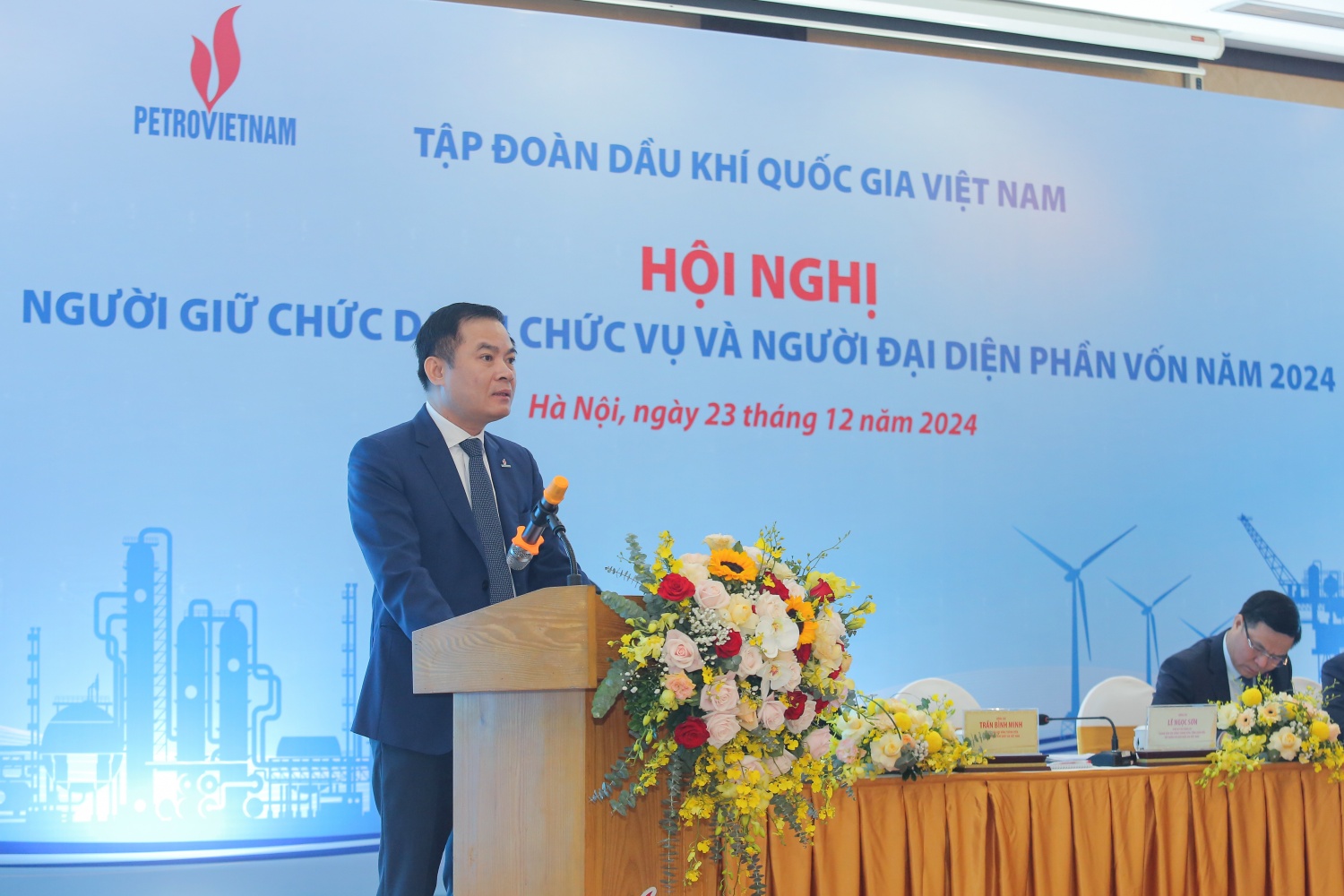 Thống nhất mục tiêu, hành động, phát triển Petrovietnam - Tập đoàn Công nghiệp Năng lượng Quốc gia hùng mạnh Thống nhất mục tiêu, hành động, phát triển Petrovietnam - Tập đoàn Công nghiệp Năng lượng Quốc gia hùng mạnh