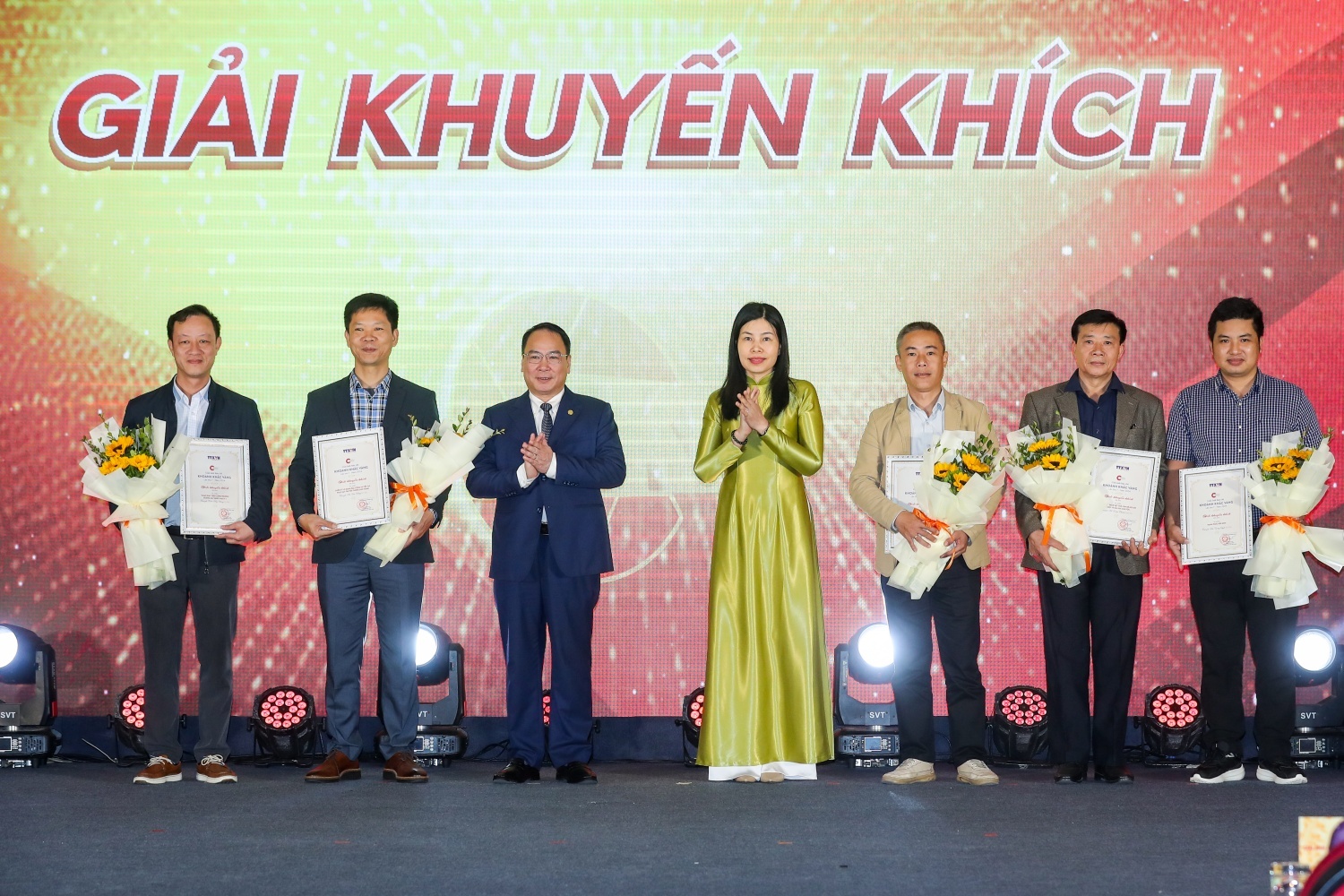 "Khoảnh khắc vàng" năm 2024: Ảnh báo chí là trụ cột thông tin quan trọng