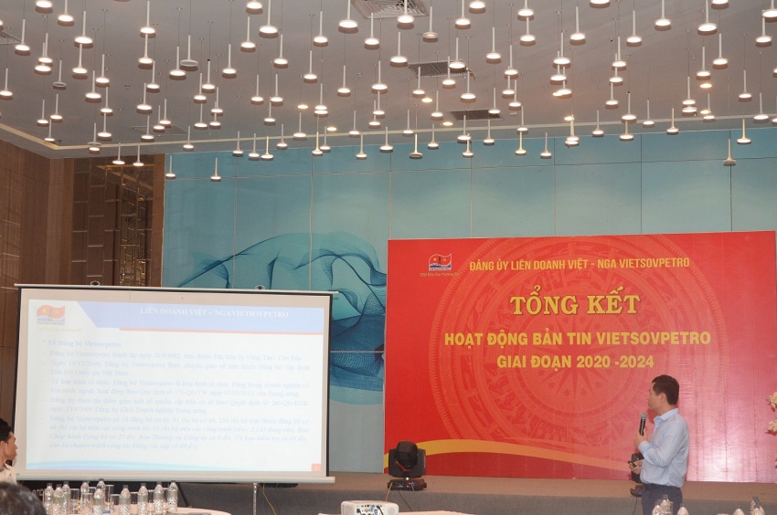 Vietsovpetro tổ chức chương trình đi thực tế tìm hiểu và thu thập thông tin để viết tin bài