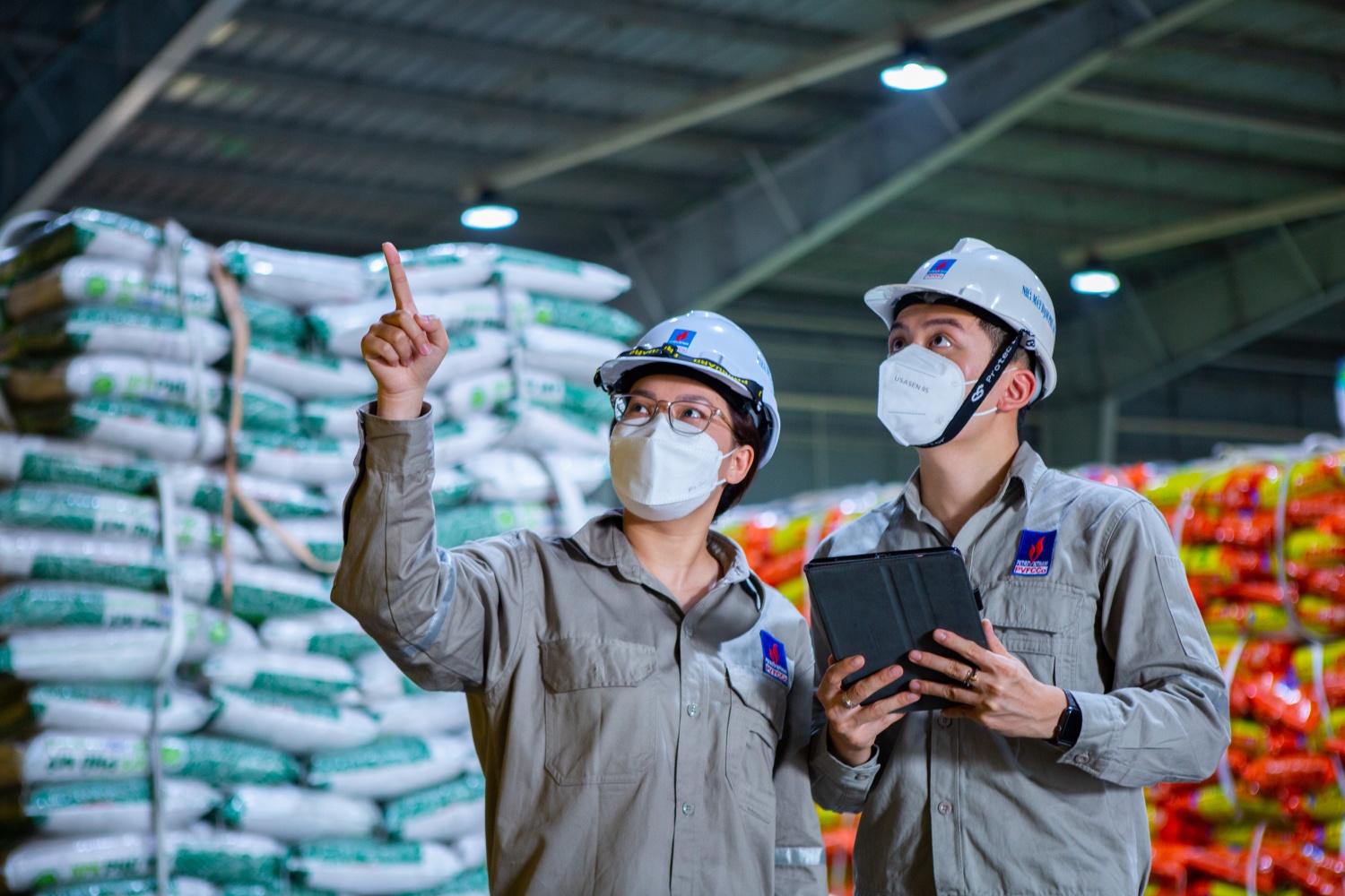[CHÙM ẢNH] Tuổi trẻ dầu khí đón Xuân trên những công trình