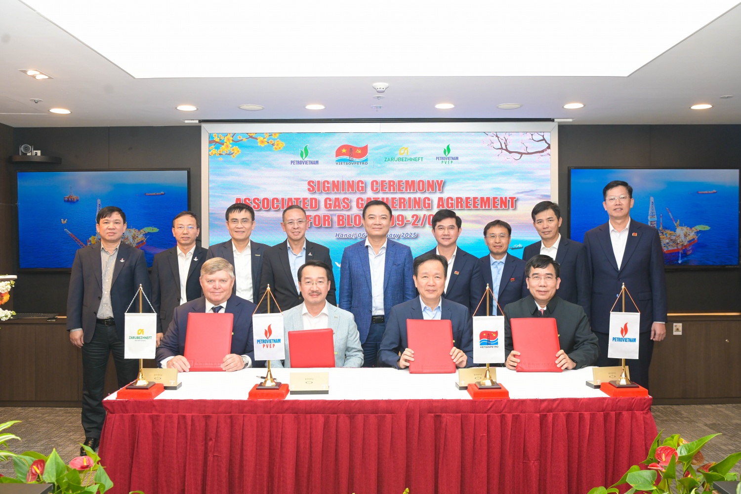 Vietsovpetro và PVEP ký kết các thoả thuận Lô 09 2/09