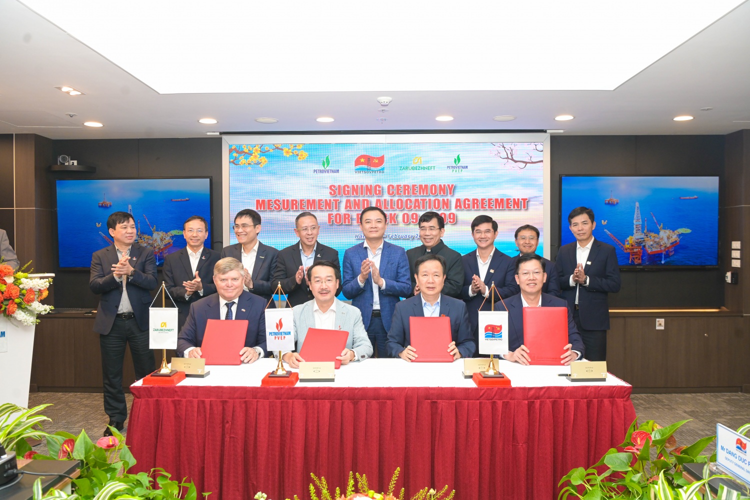 Vietsovpetro và PVEP ký kết các thoả thuận Lô 09 2/09