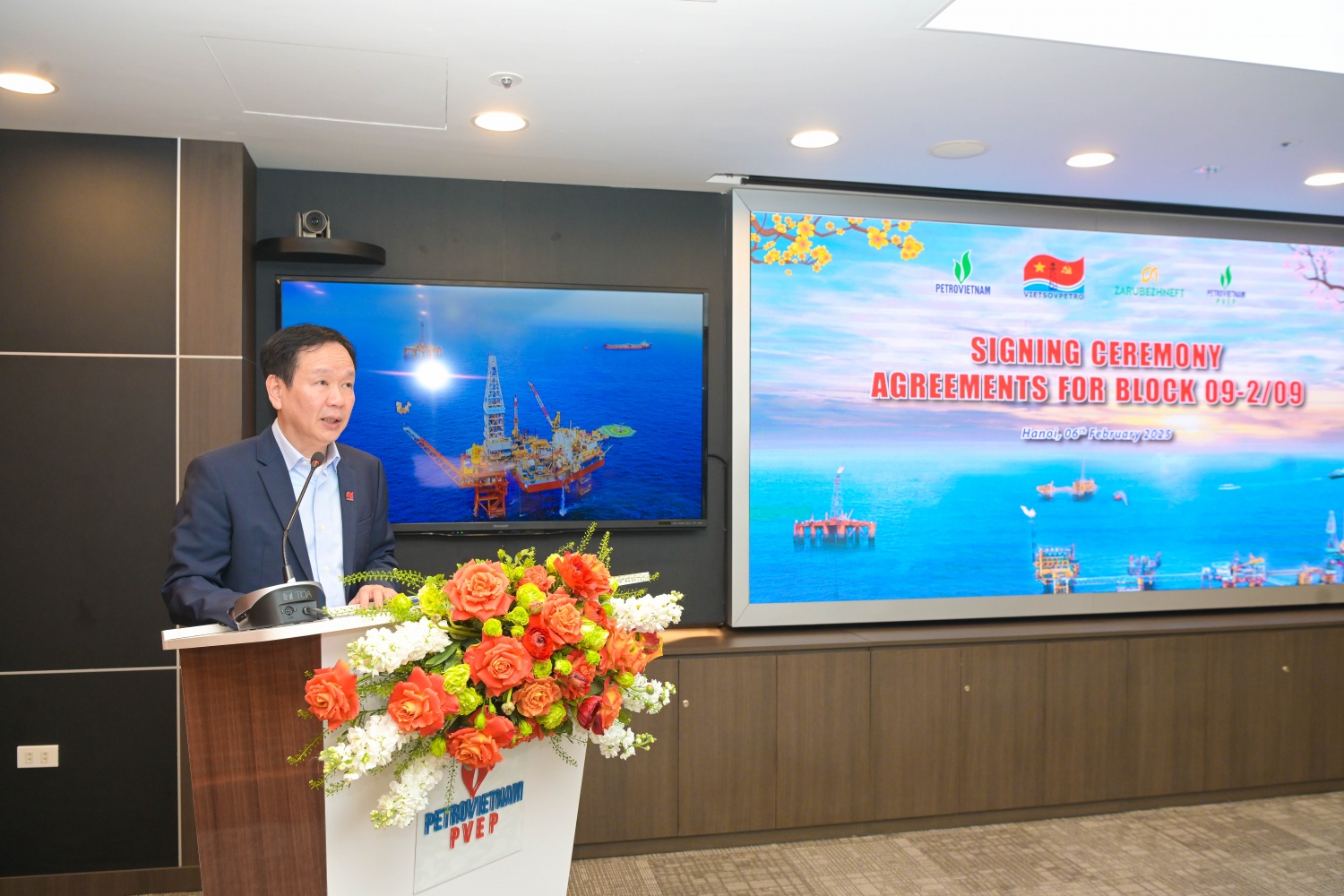 Vietsovpetro và PVEP ký kết các thoả thuận Lô 09-2/09