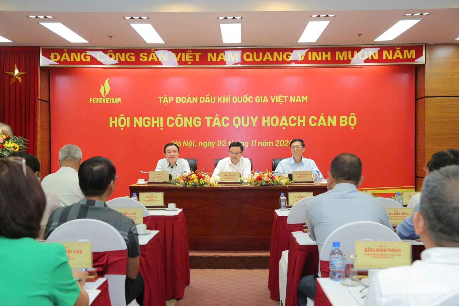 Trách nhiệm nêu gương và vai trò người đứng đầu: Câu chuyện tại Petrovietnam