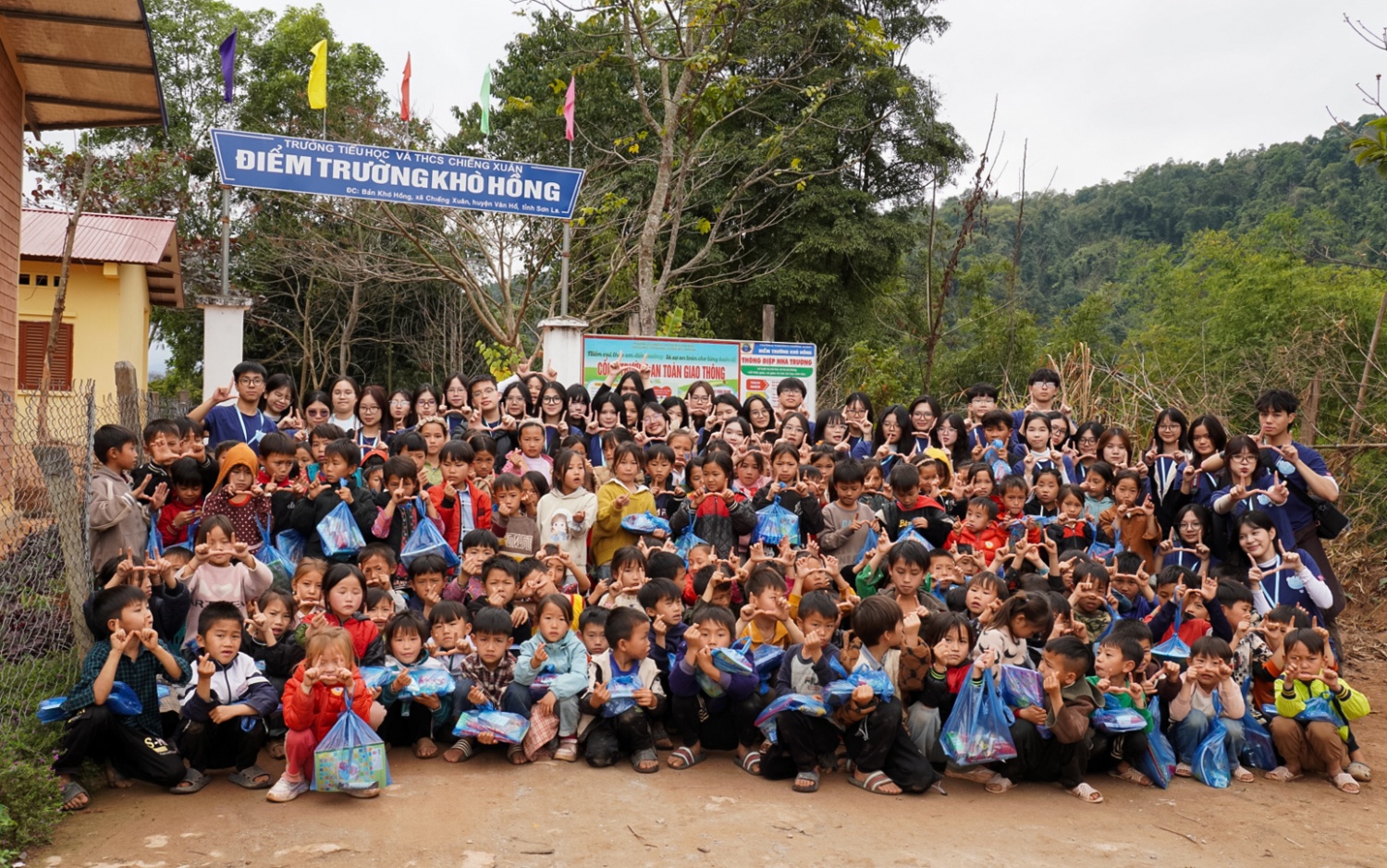 The Up Project mùa 7: Hành trình vẽ nên “Khoảng xanh” yêu thương và hy vọng