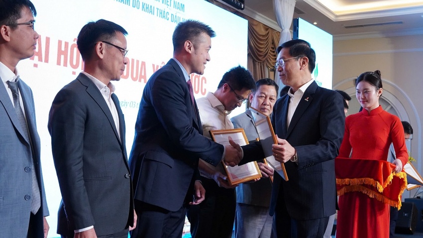 “Tiến độ là tiên quyết - Chất lượng là nền tảng - Hiệu quả là cốt lõi - Để PVEP tăng trưởng, phát triển trở thành tổ chức tin cậy”