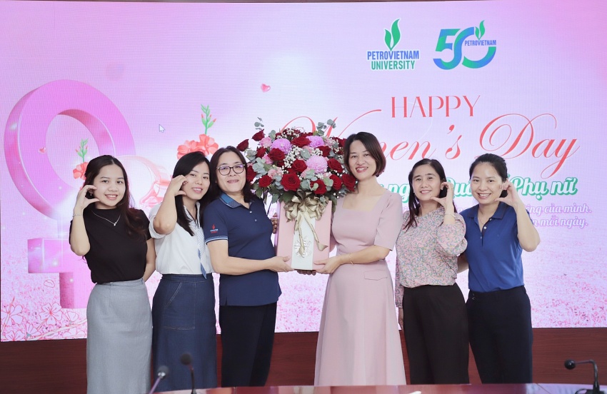 PVU tổ chức kỷ niệm 115 năm Ngày Quốc tế Phụ nữ 8/3