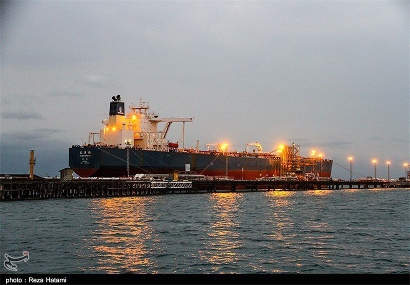Lệnh trừng phạt của Mỹ làm xáo trộn thương mại dầu Iran - Trung Quốc