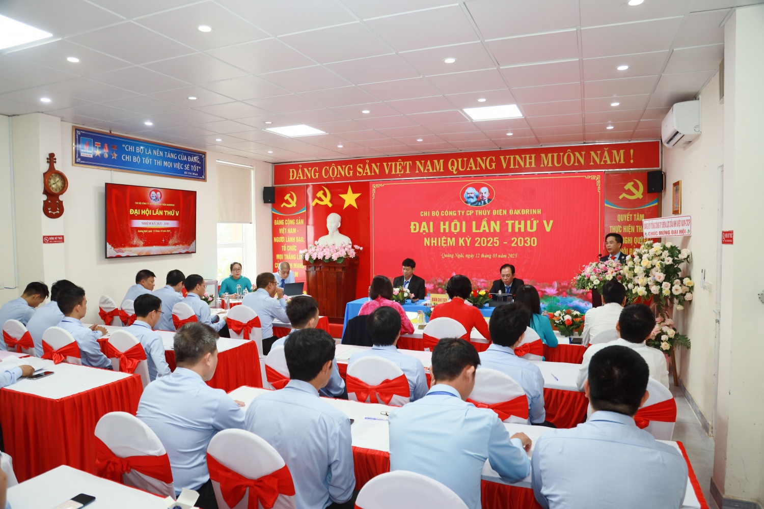 Toàn cảnh Đại hội Chi bộ PV Power DHC nhiệm kỳ 2025 - 2030. Toàn cảnh Đại hội Chi bộ PV Power DHC nhiệm kỳ 2025 - 2030.